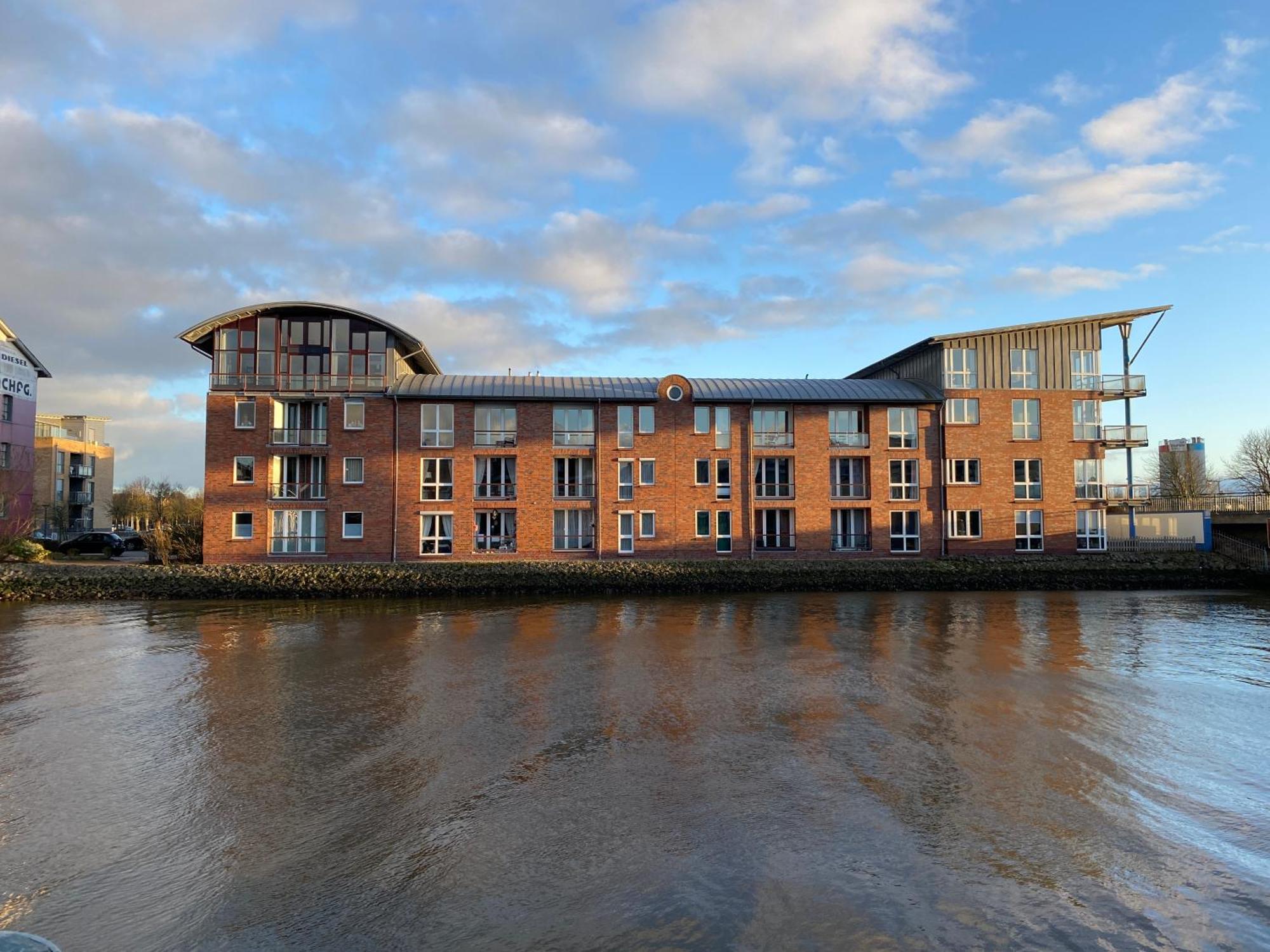 Simmerdeis Am Hafen * Husum (Schleswig-Holstein)